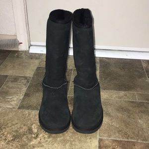 Tall black ugg boots